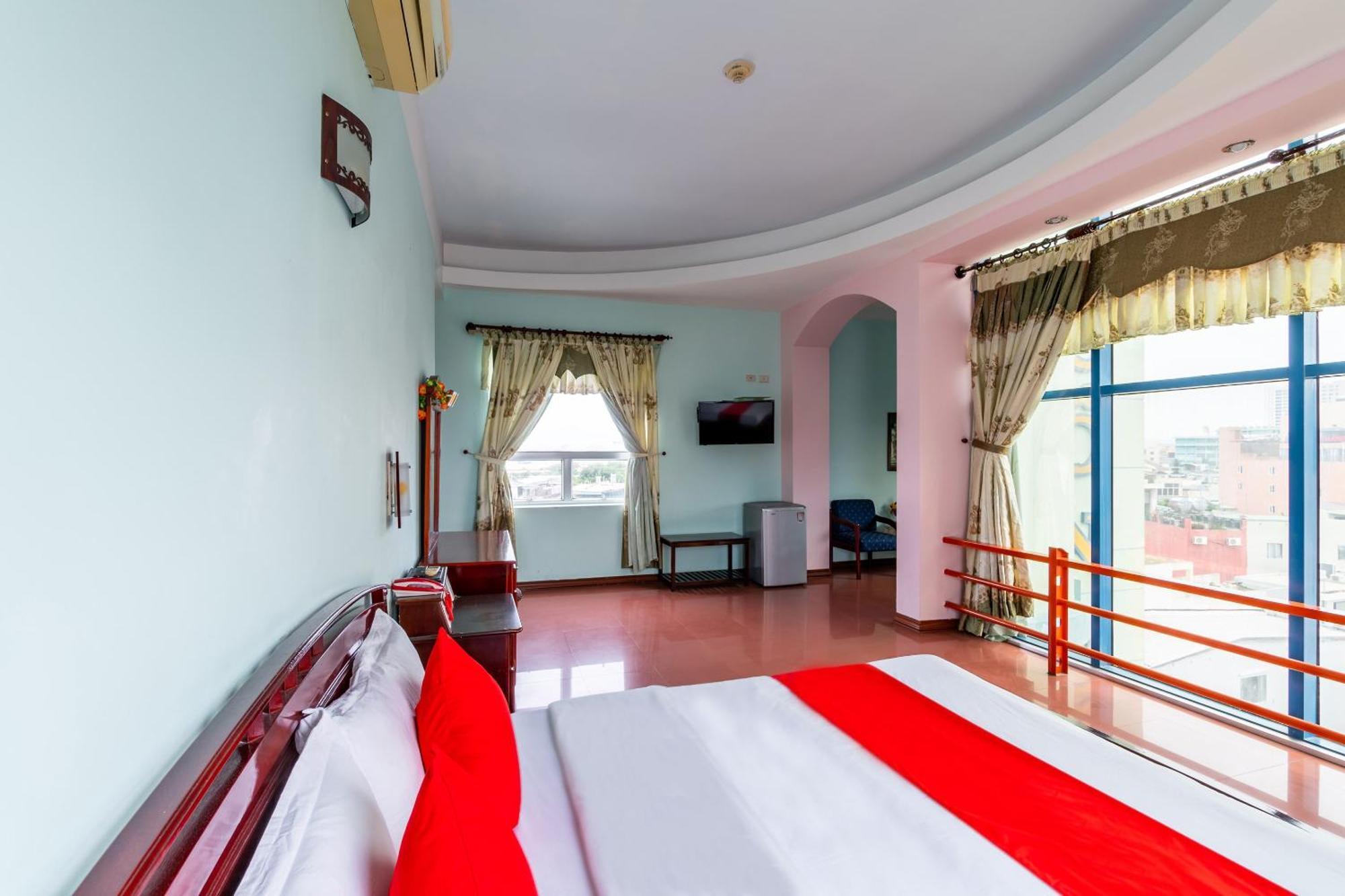 Hotel OYO 266 Golden Gate Đà Nẵng Exterior foto